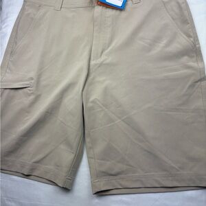 Columbia Men's Beige Athletic Shorts